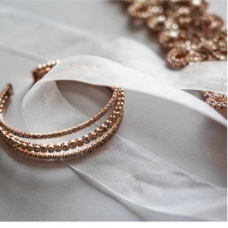 Why You Should Avoid Buying Stone-Embedded Gold Jewellery: The Hidden Impact on Weight and Value - Find Out Here